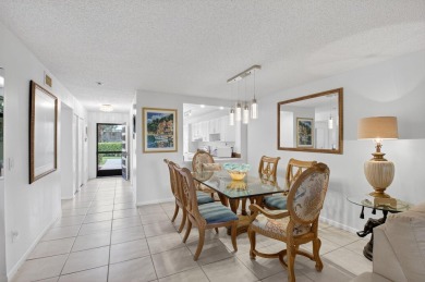 Escape to this delightful 2-bedroom, 2-bath condo. A  perfect on Hunters Run Golf and Country Club in Florida - for sale on GolfHomes.com, golf home, golf lot