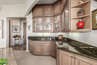 Best value in Kierland for a RARE end-Cap Penthouse with VIEWS! on Kierland Golf Club in Arizona - for sale on GolfHomes.com, golf home, golf lot