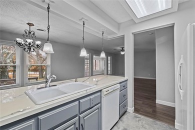 Welcome to 30 Melinda Lane! This beautifully updated and on Bella Vista - Metfield Golf Complex and Country Club in Arkansas - for sale on GolfHomes.com, golf home, golf lot