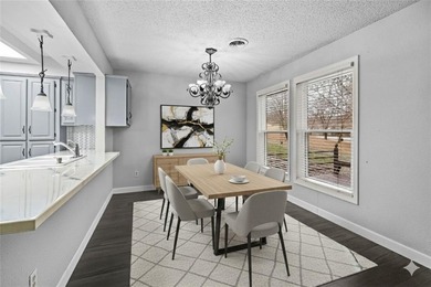 Welcome to 30 Melinda Lane! This beautifully updated and on Bella Vista - Metfield Golf Complex and Country Club in Arkansas - for sale on GolfHomes.com, golf home, golf lot