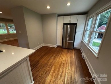Welcome to this beautifully maintained 2-bedroom, 2-bath home on Charlotte Country Club in North Carolina - for sale on GolfHomes.com, golf home, golf lot
