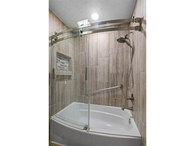 Welcome to 30 Melinda Lane! This beautifully updated and on Bella Vista - Metfield Golf Complex and Country Club in Arkansas - for sale on GolfHomes.com, golf home, golf lot