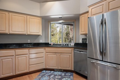 Cozy and welcoming, this 3-bed, 2-bath home sits tucked back on Sunriver Woodlands Golf Course in Oregon - for sale on GolfHomes.com, golf home, golf lot