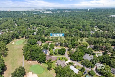 Gorgeous, reimagined home on a beautiful cul-de-sac with the on Lake Forest Yacht and Country Club in Alabama - for sale on GolfHomes.com, golf home, golf lot