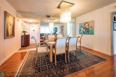 THIS 3 BEDROOM/ 2.5 BATH UNIT OFFERS COMFORTABLE LIVING AT A on Palm-Aire Country Club and Resort - Palms in Florida - for sale on GolfHomes.com, golf home, golf lot
