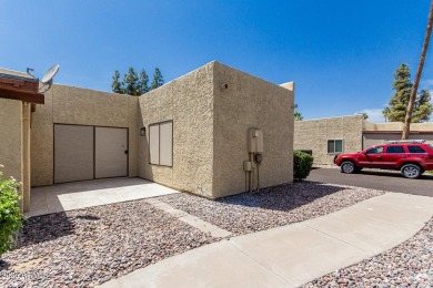 Fully remodeled single-level patio home in the desirable on Fountain of the Sun Country Club in Arizona - for sale on GolfHomes.com, golf home, golf lot