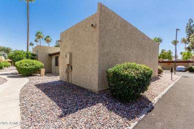 Fully remodeled single-level patio home in the desirable on Fountain of the Sun Country Club in Arizona - for sale on GolfHomes.com, golf home, golf lot