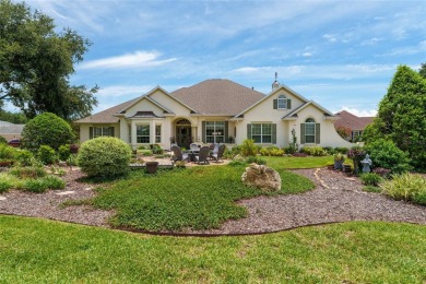 The first time offered for sale since new, this Sanibel premier on The Links of Spruce Creek in Florida - for sale on GolfHomes.com, golf home, golf lot