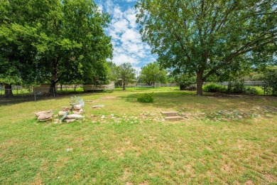Welcome to this charming 2 bedroom, 2 bathroom, well appointed on Scott Schriener Municipal Golf Course in Texas - for sale on GolfHomes.com, golf home, golf lot