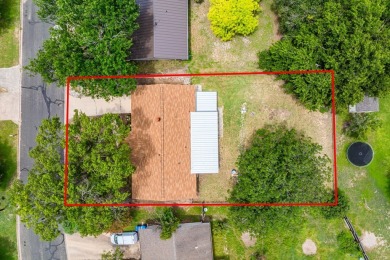 Welcome to this charming 2 bedroom, 2 bathroom, well appointed on Scott Schriener Municipal Golf Course in Texas - for sale on GolfHomes.com, golf home, golf lot