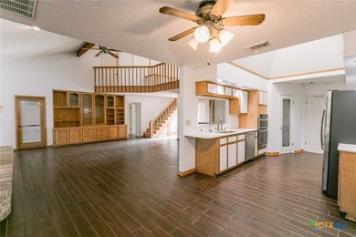 This is what you have been waiting for - priced GREAT and in the on Victoria Country Club in Texas - for sale on GolfHomes.com, golf home, golf lot