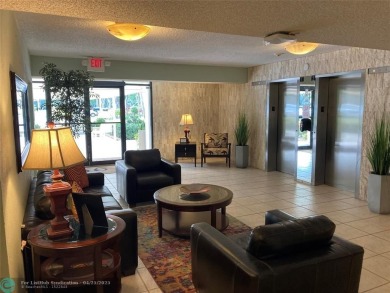 Great opportunity for you to own this spacious condominium, with on Oaks Country Club in Florida - for sale on GolfHomes.com, golf home, golf lot