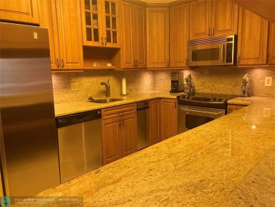 Great opportunity for you to own this spacious condominium, with on Oaks Country Club in Florida - for sale on GolfHomes.com, golf home, golf lot