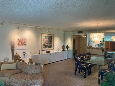 Great opportunity for you to own this spacious condominium, with on Oaks Country Club in Florida - for sale on GolfHomes.com, golf home, golf lot