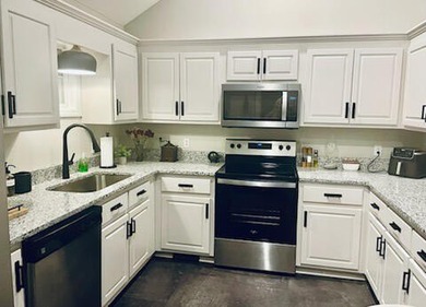 Welcome to 101 Charlotte Drive, a beautifully updated 2-bedroom on Monticello Golf Club At Savannah Lakes in South Carolina - for sale on GolfHomes.com, golf home, golf lot