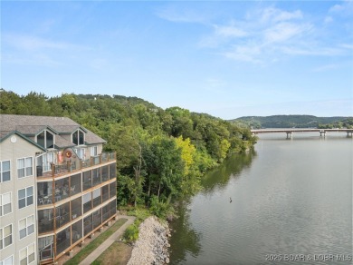 Complete package with this stylish 3-bed, 2-bath loft condo at on Lake Valley Country Club in Missouri - for sale on GolfHomes.com, golf home, golf lot