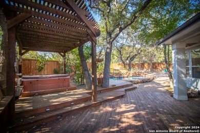 Wonderful family home on a culdesac in the Fairways of Fair Oaks on Fair Oaks Ranch Golf and Country Club in Texas - for sale on GolfHomes.com, golf home, golf lot