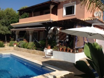 4 bed villa in  Bonalba Golf Resort, Alicante. for sale on GolfHomes.com