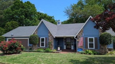Charming, move-in ready home located on the 18th hole of the on Stonebridge Golf Club in Tennessee - for sale on GolfHomes.com, golf home, golf lot