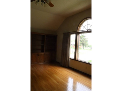 Beautifully Maintained Home! This property features 3 Bedrooms on Stockton Country Club in Missouri - for sale on GolfHomes.com, golf home, golf lot