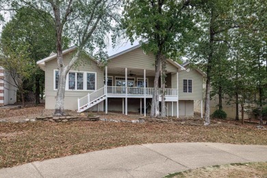 Want golf course frontage?  This is your home!  3 bed 2 bath on Isabella Golf Course  in Arkansas - for sale on GolfHomes.com, golf home, golf lot