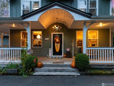 Country Living Magazine's House of the Year 1998! Expansive 5 on Snohomish Golf Course in Washington - for sale on GolfHomes.com, golf home, golf lot