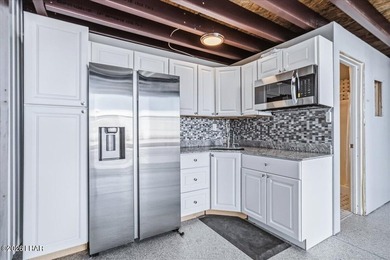 Turnkey, fully dialed, & ready for action-it's not just a on The Refuge Golf and Country Club in Arizona - for sale on GolfHomes.com, golf home, golf lot