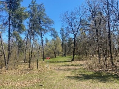Lake Arrowhead Lake Access Property! This excellent home site on Lake Arrowhead Golf Course - The Lakes in Wisconsin - for sale on GolfHomes.com, golf home, golf lot