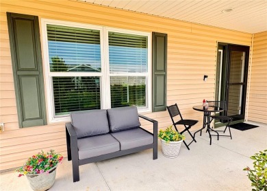 WELCOME HOME to this beautifully maintained 3 bedroom, 2 bath on Pennbrooke Fairways in Florida - for sale on GolfHomes.com, golf home, golf lot