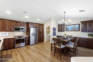 Beautifully Remodeled home in The Cottages at Prescott Lakes on Prescott Lakes Golf and Country Club in Arizona - for sale on GolfHomes.com, golf home, golf lot