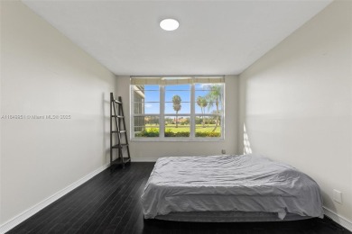 Welcome to your new home! This fantastic 1st floor, 3-bedroom, 2 on Palm-Aire Country Club and Resort - The Oaks in Florida - for sale on GolfHomes.com, golf home, golf lot