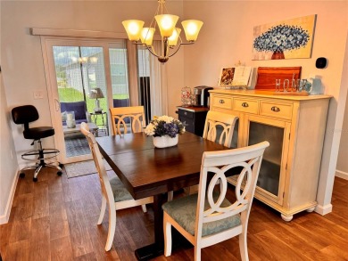 WELCOME HOME to this beautifully maintained 3 bedroom, 2 bath on Pennbrooke Fairways in Florida - for sale on GolfHomes.com, golf home, golf lot