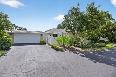 Welcome to 11814 N Lake in prestigious Delray Dunes Golf and on Delray Dunes Golf and Country Club in Florida - for sale on GolfHomes.com, golf home, golf lot