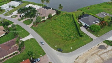 Exclusively presented by Sunland Real Estate: Build your dream on Eagle Lakes Golf Club in Florida - for sale on GolfHomes.com, golf home, golf lot