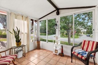 NO BOND, NO CDD! Updated 2/2 home in the Village of Orange on El Diablo Executive Golf Course in Florida - for sale on GolfHomes.com, golf home, golf lot