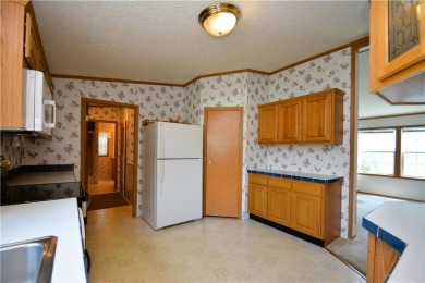 Beautifully Maintained 3 Bedroom, 2 Bath Home in Sought-After on Winding Creek Executive Course in New York - for sale on GolfHomes.com, golf home, golf lot