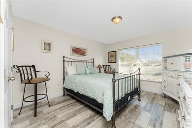 Impressive and spacious  4 Bedroom, 3 Bathroom home with on Kingsway Country Club in Florida - for sale on GolfHomes.com, golf home, golf lot