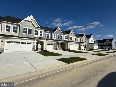 MOVE IN READY!  This Madison villa-style home offers an on Plantation Lakes Golf and Country Club in Delaware - for sale on GolfHomes.com, golf home, golf lot
