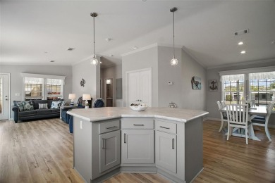 Come see this WATERFRONT 2 BED / 2 BATH / BONUS ROOM on Bay Tree Golf Course in Florida - for sale on GolfHomes.com, golf home, golf lot