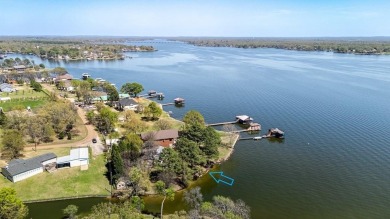 LOCATION, LOCATION, LOCATION! Discover this expansive waterfront on Pinnacle Golf and Boat Club in Texas - for sale on GolfHomes.com, golf home, golf lot