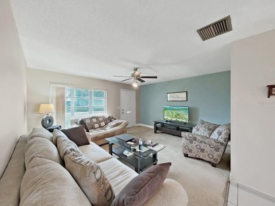 Welcome to your sunny Florida retreat! This charming, move-in on Mainlands Golf Club in Florida - for sale on GolfHomes.com, golf home, golf lot