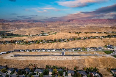 Outstanding building lot with views overlooking the foothill and on Quail Hollow Golf Club in Idaho - for sale on GolfHomes.com, golf home, golf lot