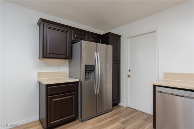 This beautifully-appointed single-story TOTAL TURNKEY townhome on Highland Falls Golf Club in Nevada - for sale on GolfHomes.com, golf home, golf lot