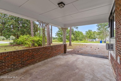 Take note of this nicely renovated 3 bedroom, 2 bath home in on The Lakes Country Club in North Carolina - for sale on GolfHomes.com, golf home, golf lot