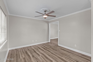 Take note of this nicely renovated 3 bedroom, 2 bath home in on The Lakes Country Club in North Carolina - for sale on GolfHomes.com, golf home, golf lot