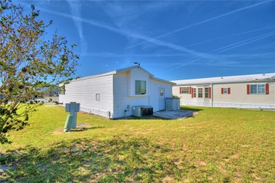 Welcome to West View Ridge Unit H54 in Haines City. This 55+ on Southern Dunes Golf and Country Club in Florida - for sale on GolfHomes.com, golf home, golf lot
