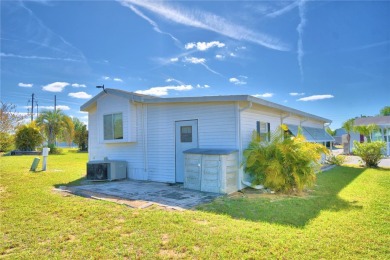 Welcome to West View Ridge Unit H54 in Haines City. This 55+ on Southern Dunes Golf and Country Club in Florida - for sale on GolfHomes.com, golf home, golf lot