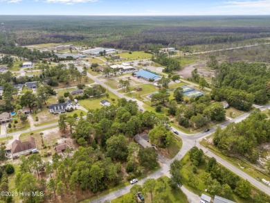 Take note of this nicely renovated 3 bedroom, 2 bath home in on The Lakes Country Club in North Carolina - for sale on GolfHomes.com, golf home, golf lot