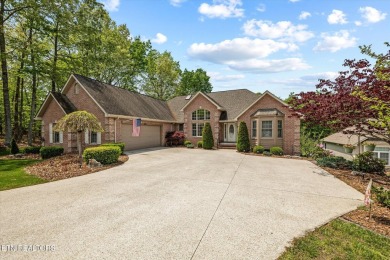 Stunning Custom Home on the Brae Golf Course. This beautifully on Heatherhurst Golf Course in Tennessee - for sale on GolfHomes.com, golf home, golf lot
