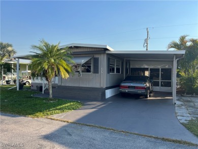 TAMIAMI VILLAGE!! Beautiful home in Tamiami Village. PARK on Six Lakes Country Club in Florida - for sale on GolfHomes.com, golf home, golf lot